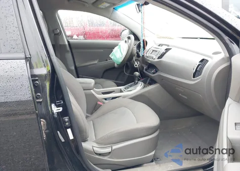 2015 Kia Sportage Lx z USA, uszkodzony, nr VIN KNDPB3AC9F7772211